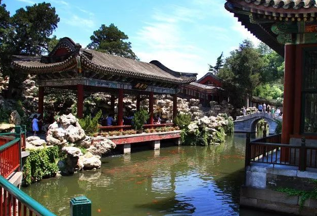 我國園林在設(shè)計(jì)上的手法！