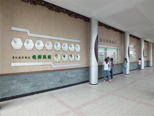 大學(xué)校園文化如何裝飾來打造學(xué)校特色品牌