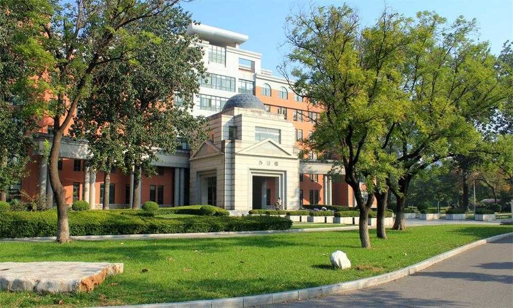 大學(xué)校園建筑形象